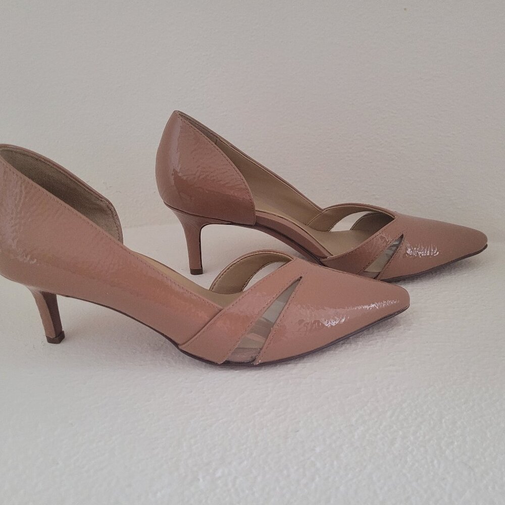 NATURALIZER NATURAL TAN PATENT PUMP, 7.5M